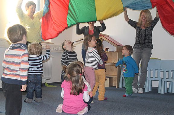 Bewegungskurs "Drunter und Drüber" - MGH Außenstelle Ebern 2015 (Foto: René Ruprecht)